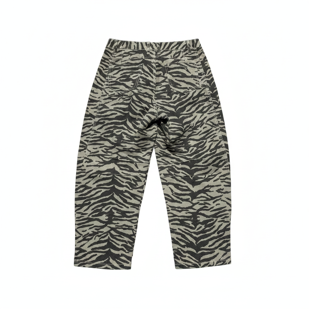 Women's Gray Zebra Stripe Printed Wide-Leg Jeans – Mid-Rise (Size 12 / Large)
